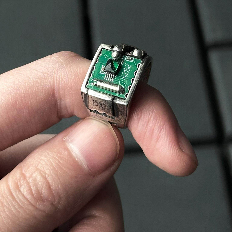 เครื่องประดับแหวนลาย PCB ที่ได - Tech Inspired Accessories บทวิจารณ์และราคา